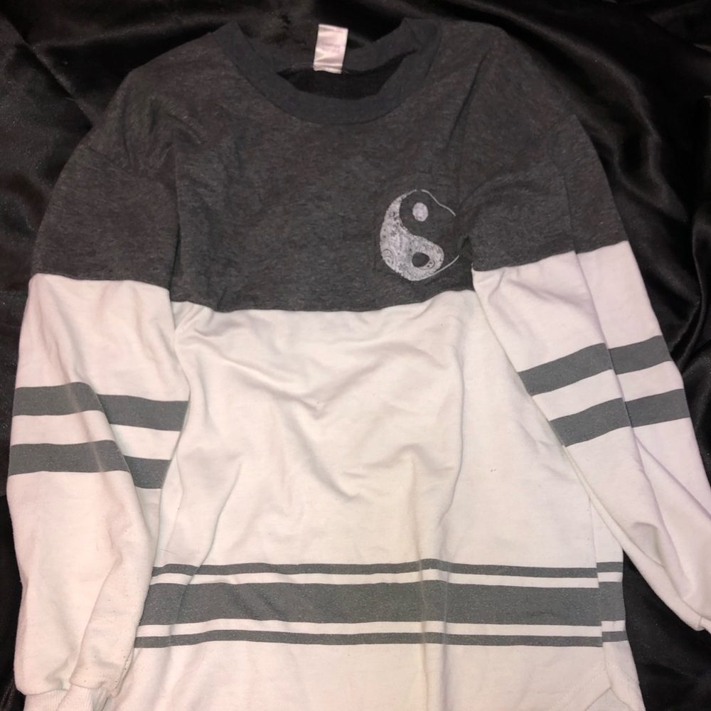 Oversized sweater shirt